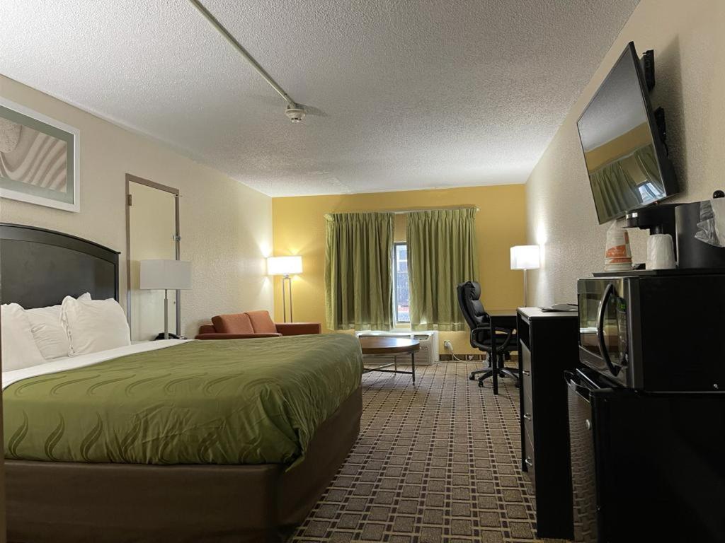 Quality Inn Vincennes Exterior photo