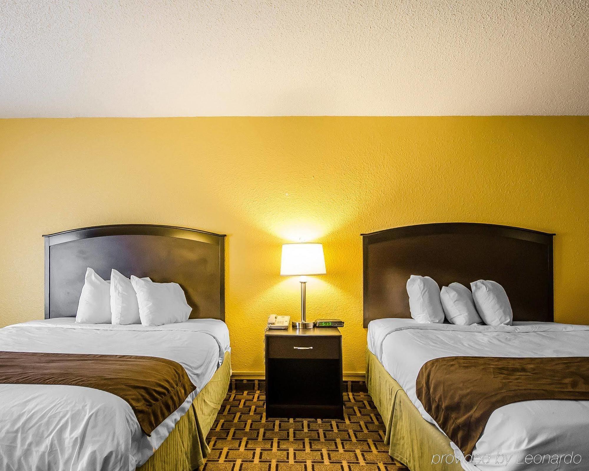 Quality Inn Vincennes Exterior photo