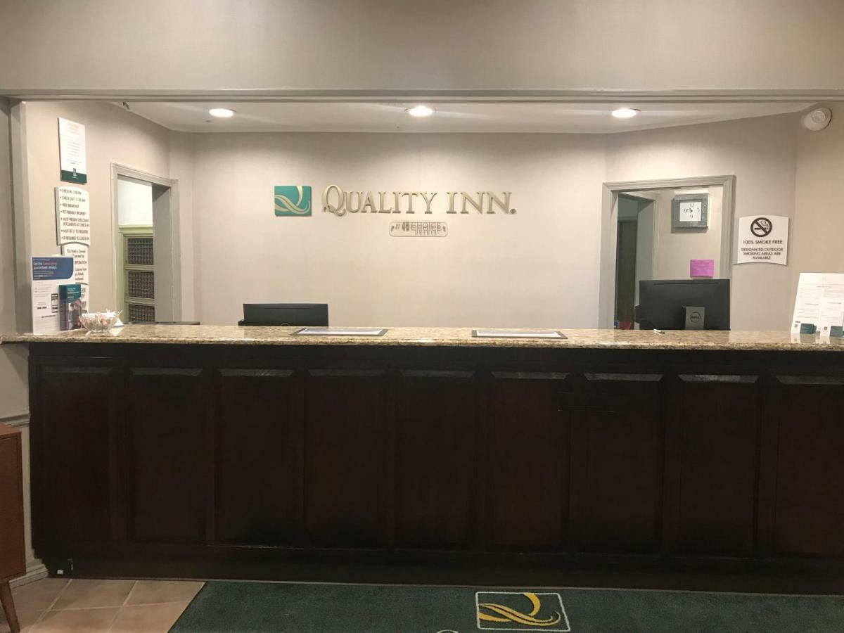 Quality Inn Vincennes Exterior photo