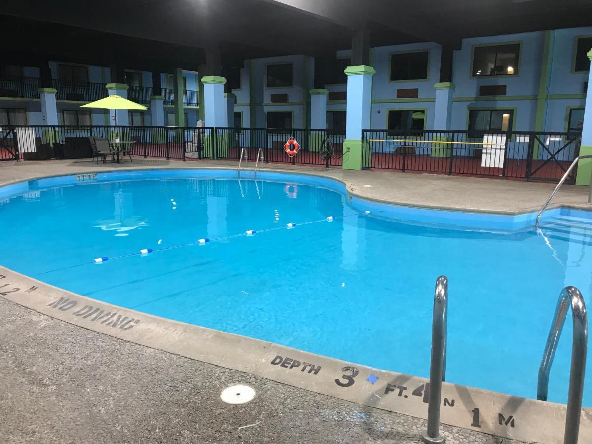 Quality Inn Vincennes Exterior photo